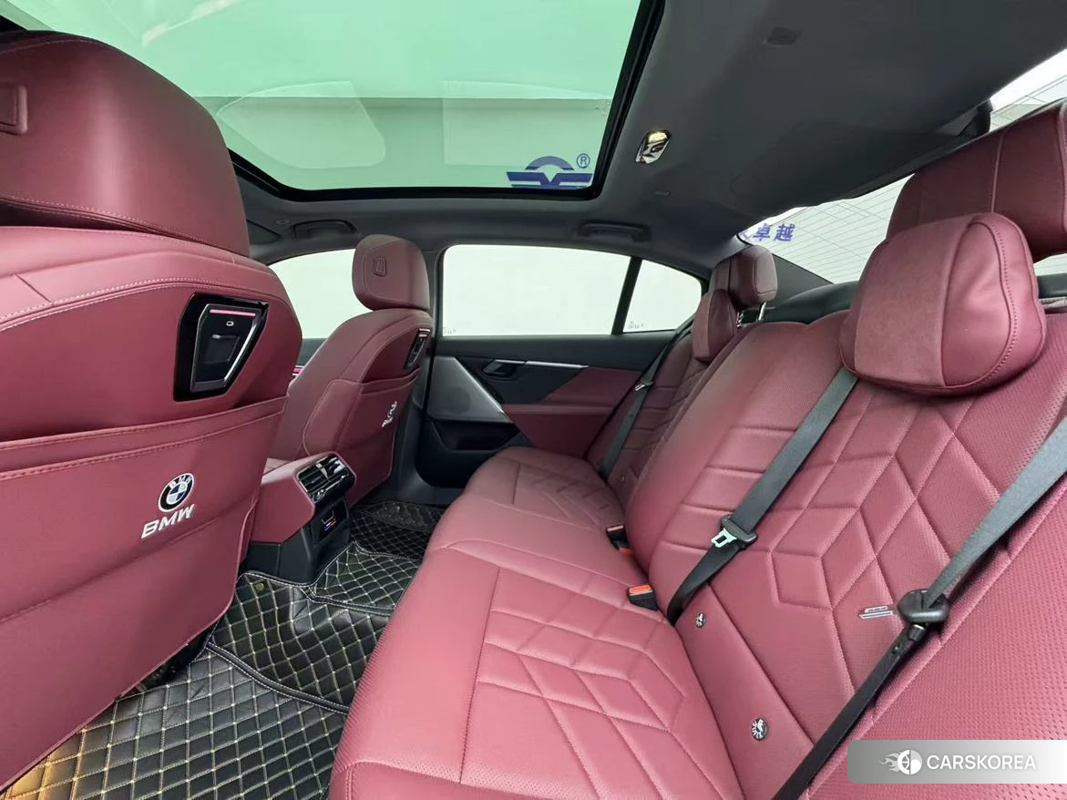 BMW 5 series 2024 Черный из Китая