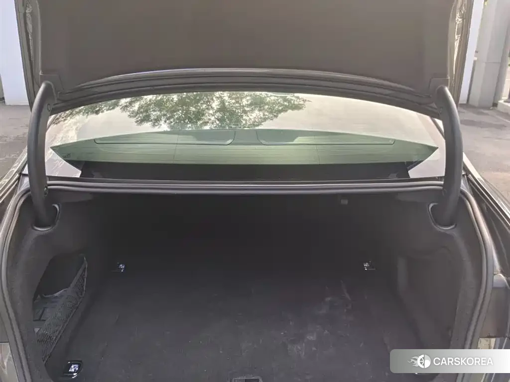 Audi A6L 2024 Silver/gray из Китая
