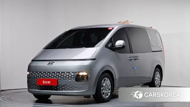 Hyundai Staria 2023 Серебряный из Кореи