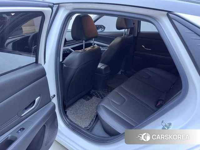Hyundai Elantra 2021 Белый из Китая