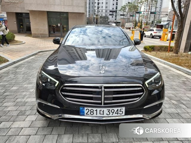 Mercedes-Benz E-Class W213 2023 Черный из Кореи