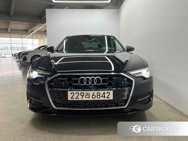 Audi A6 (C8) 2024 Черный из Кореи