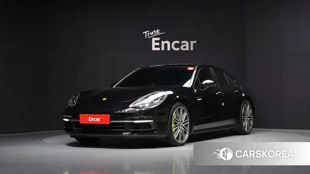 Porsche Panamera (971) 2018 Черный из Кореи