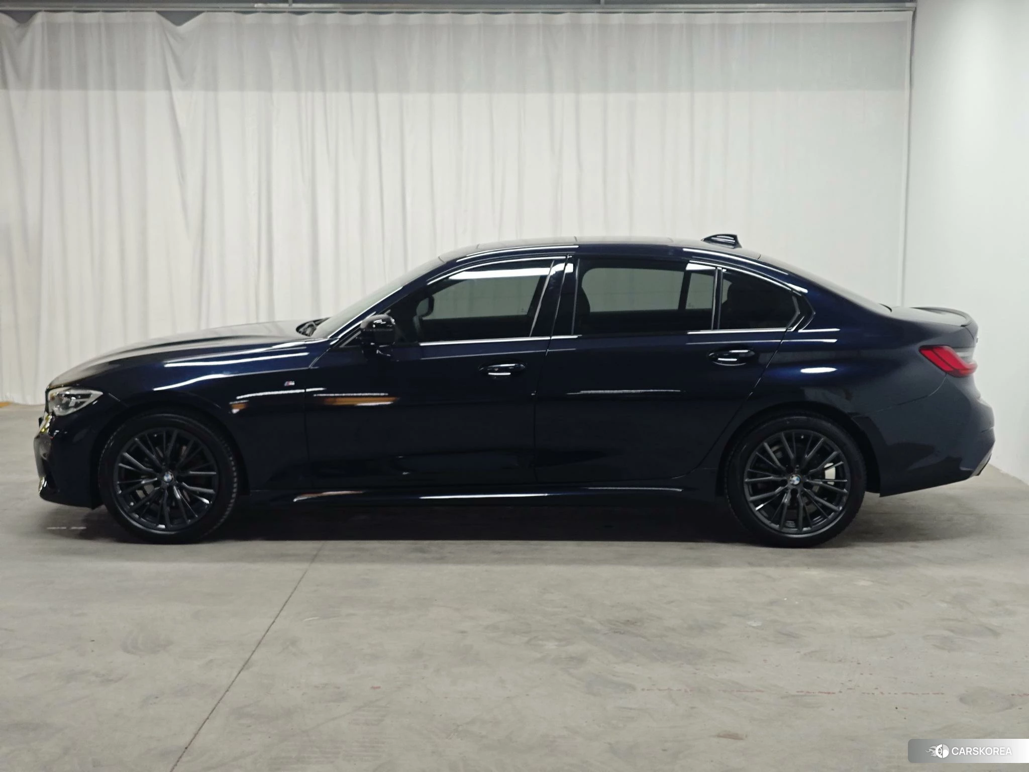 BMW 3 series 2021 Черный из Китая