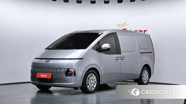 Hyundai Staria 2023 Серебряный из Кореи