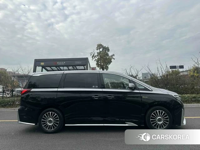 GAC Trumpchi Trumpchi M8 2021 Черный из Китая