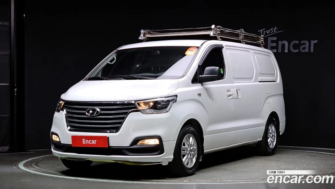 Hyundai The New Grand Starex 2018 Белый из Кореи