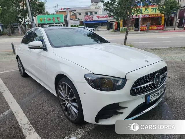 Mercedes-Benz E-Class W213 2020 Белый из Кореи