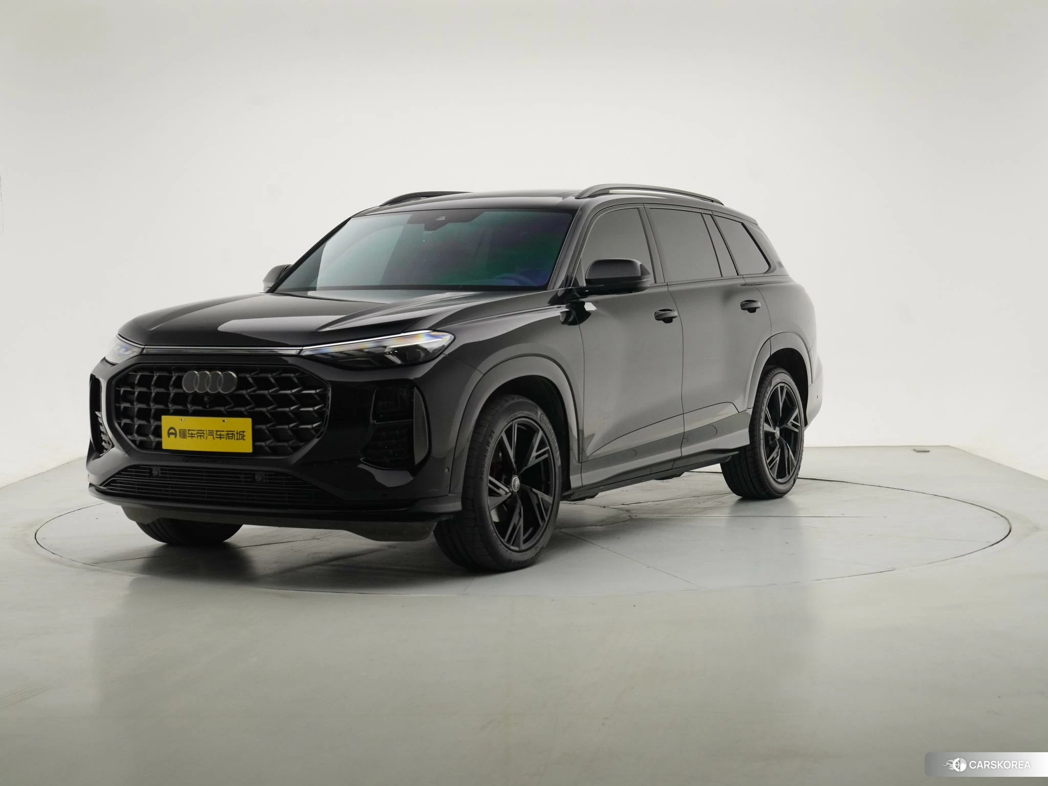 Audi Q6 2023 Черный из Китая
