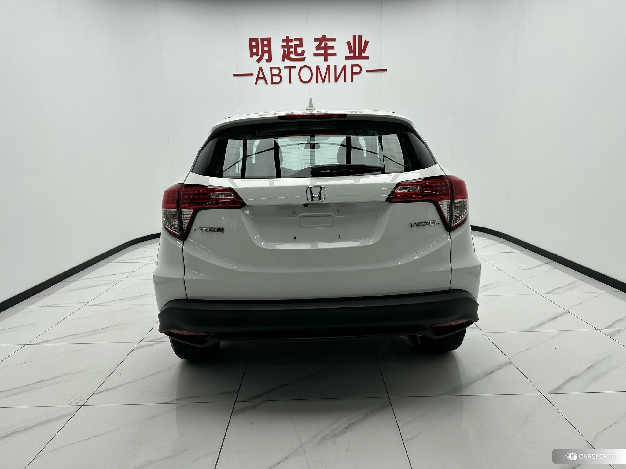 Honda Vezel 2020 Белый из Китая