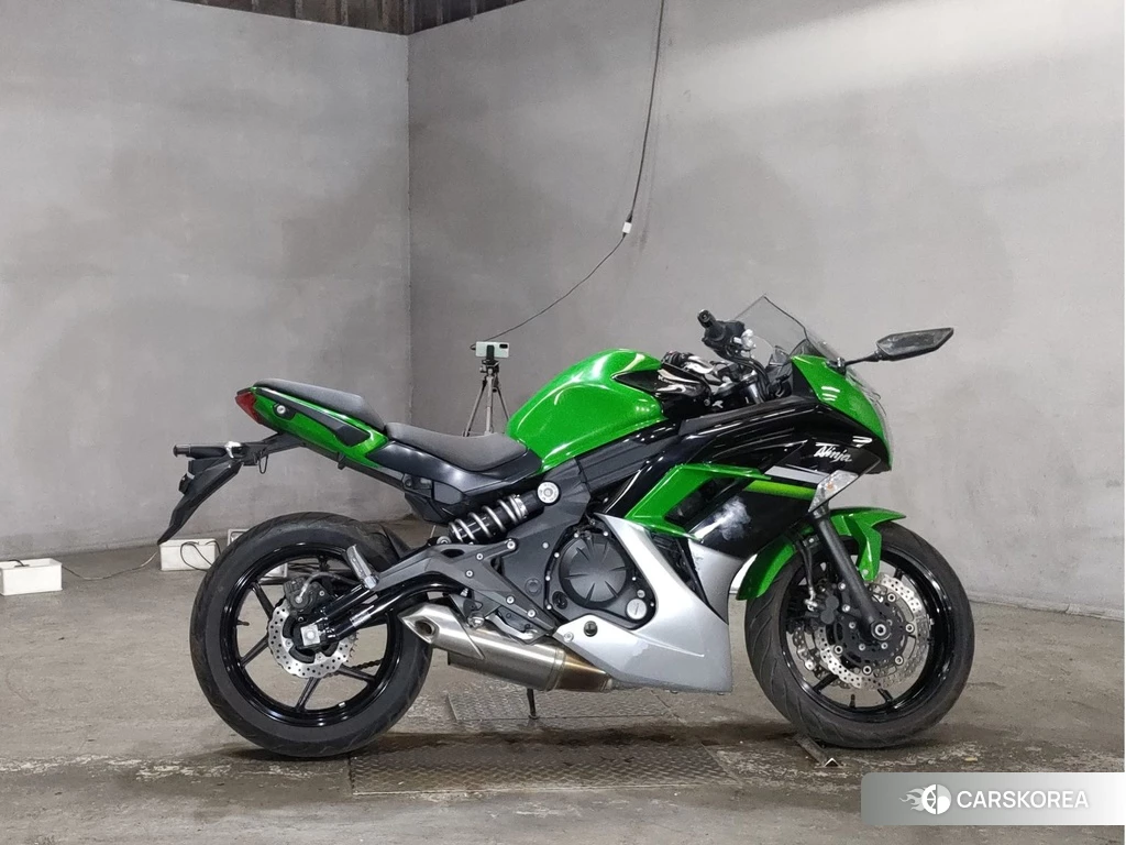 Проданный Kawasaki NINJA 400 2016 из Японии