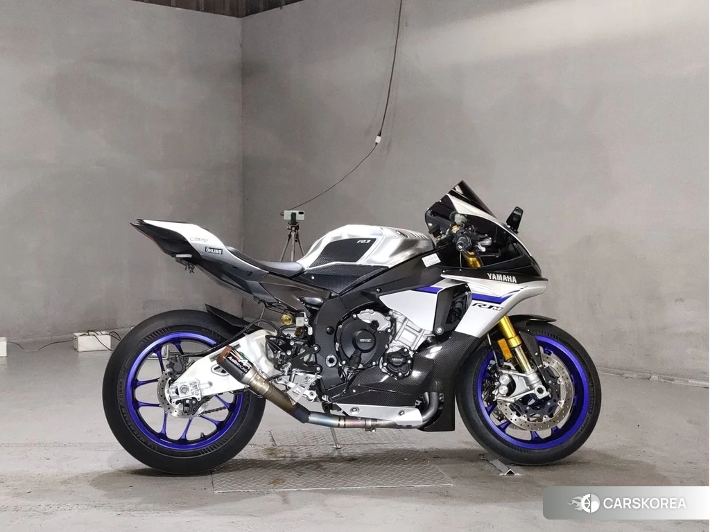 Проданный Yamaha YZF-R1M 2015 из Японии, фото 2