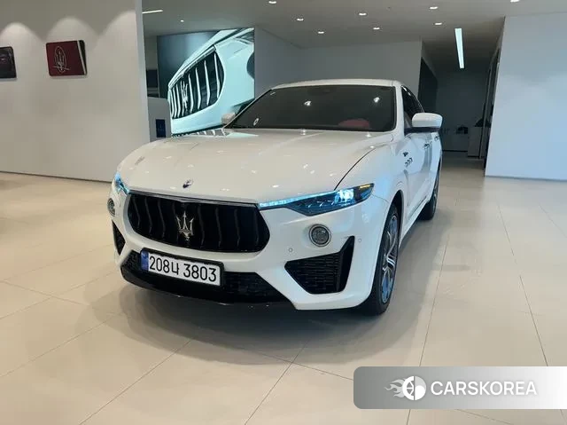 Maserati Levante 2023 Белый из Кореи