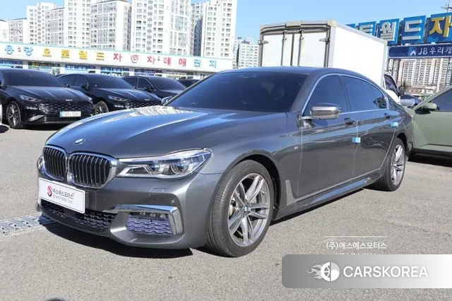 BMW 7 Series (G11) 2018 Серебристо-серый из Кореи