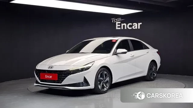 Hyundai Avante (CN7) 2023 Белый из Кореи