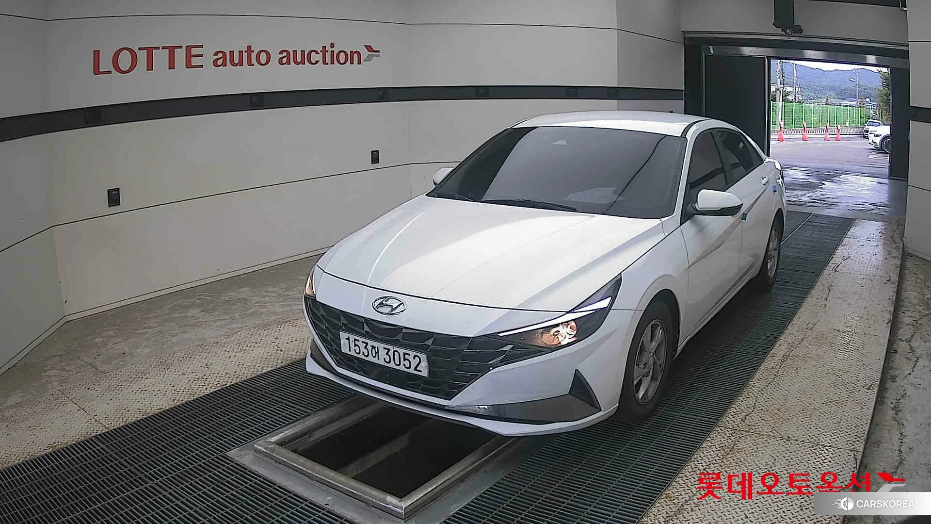 Hyundai Avante 2021 Polar White из Кореи
