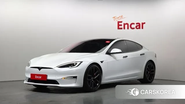Tesla Model S 2023 Белый из Кореи