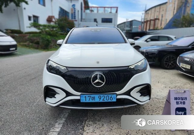 Mercedes-Benz EQE SUV X294 2023 Белый из Кореи