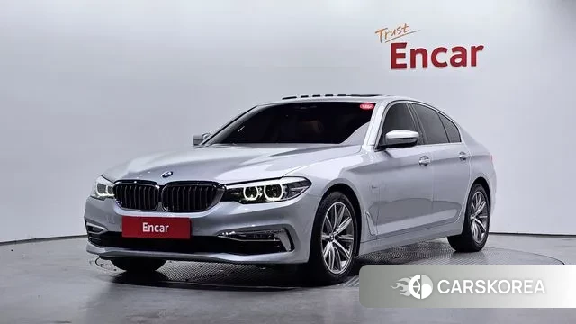 BMW 5 Series (G30) 2018 Серебряный из Кореи
