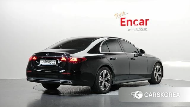 Mercedes-Benz E-Class W214 2024 Черный из Кореи