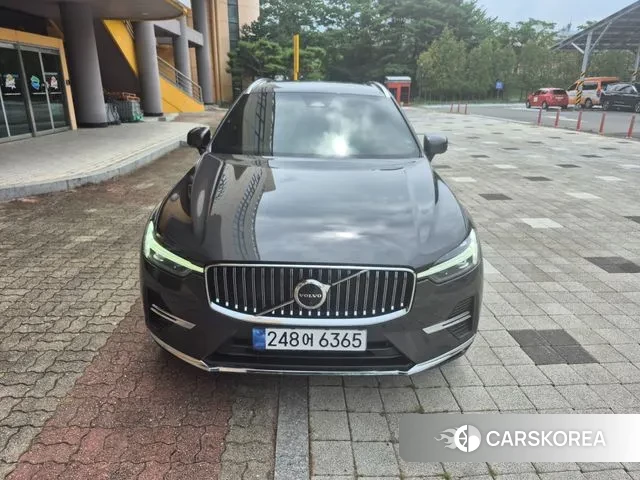 Volvo XC60 second Generation 2023 Серый из Кореи