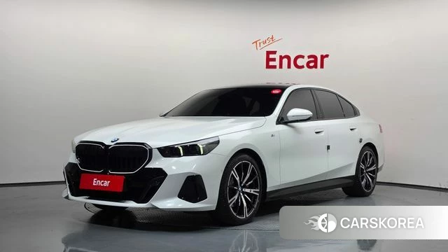 BMW 5 Series (G60) 2024 Белый из Кореи