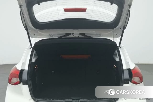 Ford Fox 2021 Белый из Китая