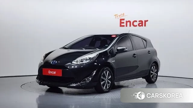Toyota Prius C 2018 Черный из Кореи