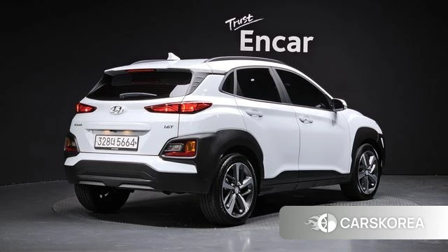 Hyundai Kona 2019 Белый из Кореи