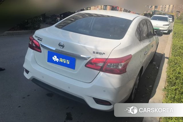 Nissan Xuan Yi 2023 Белый из Китая