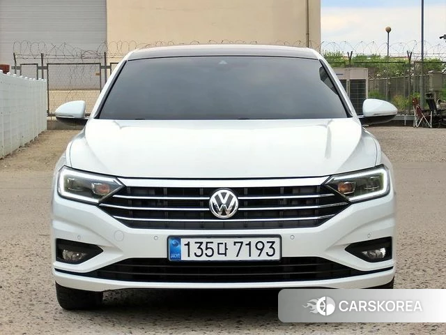 Volkswagen 7th Generation of Jetta 2021 Белый из Кореи