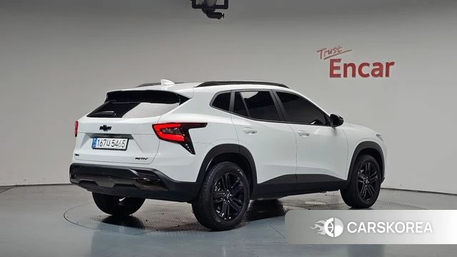 Chevrolet (GM Daewoo) Trax Crossover 2024 Белый из Кореи