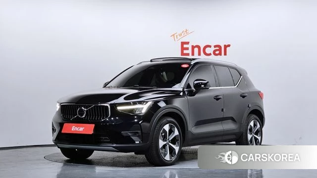 Volvo XC40 2023 Черный из Кореи