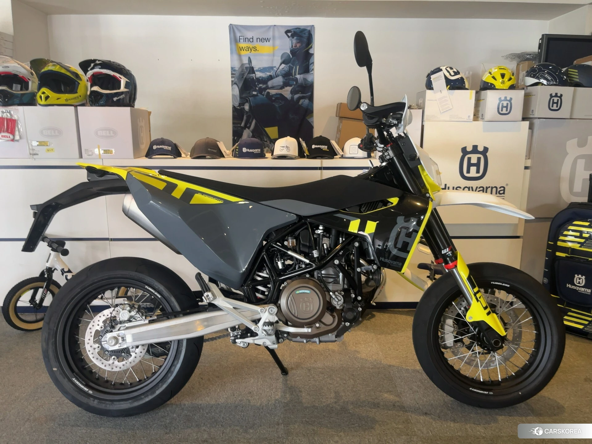 Husqvarna 701 SUPERMOTO 2024 из Японии, фото 4