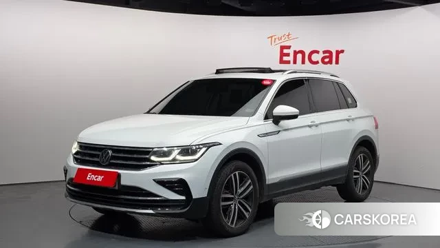 Volkswagen Tiguan second Generation 2022 Белый из Кореи
