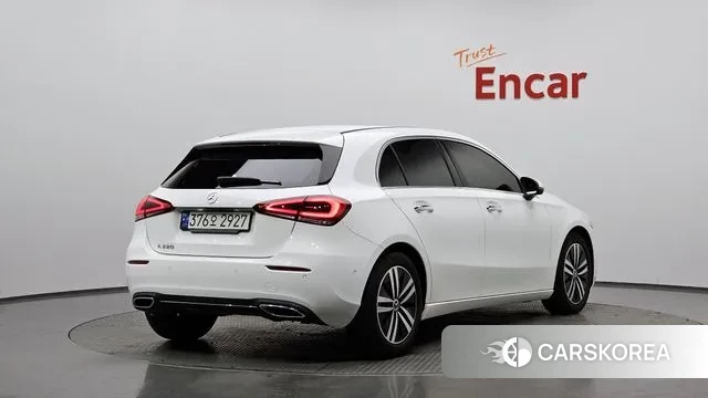 Mercedes-Benz A-Class W177 2021 Белый из Кореи