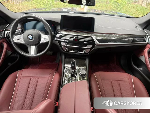 BMW 5 series 2023 Черный из Китая