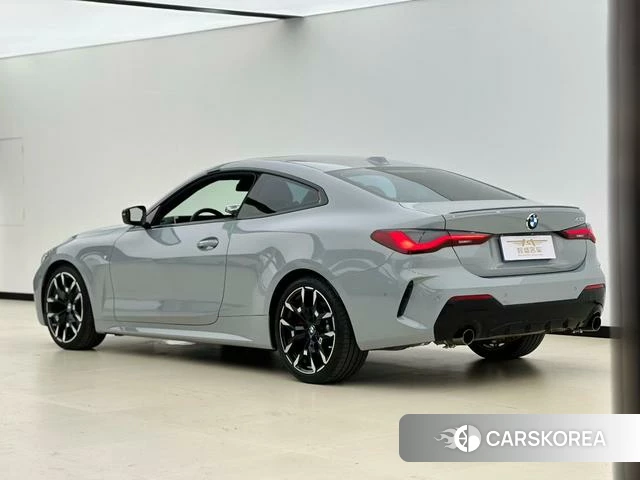 BMW 4 series 2025 Серебристо-серый из Китая