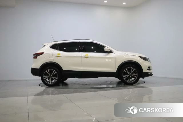 Nissan Qashqai 2021 Белый из Китая