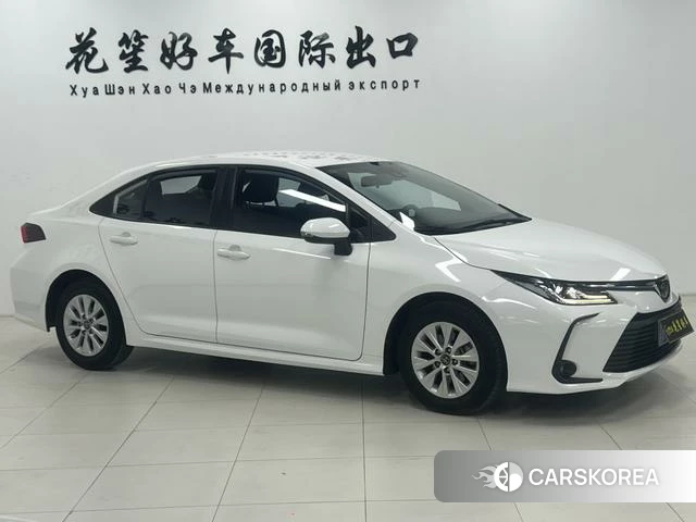 Toyota Corolla 2023 Белый из Китая