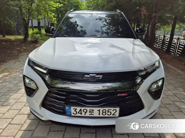 Chevrolet (GM Daewoo) Trailblazer 2021 Белый из Кореи