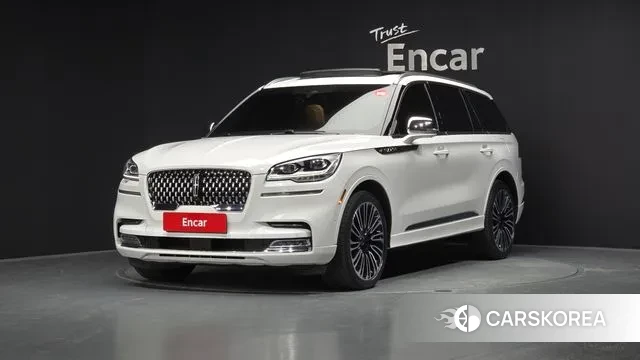 Lincoln Aviator 2nd generation 2021 Белый из Кореи