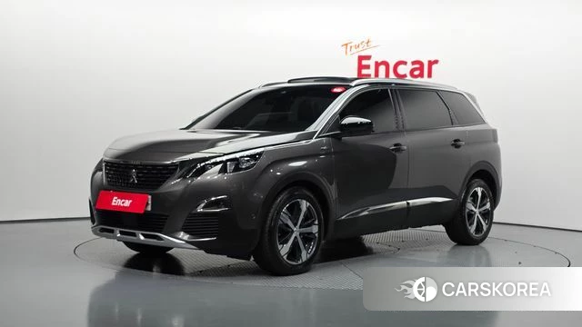 Peugeot 5008 second generation 2019 Серый из Кореи