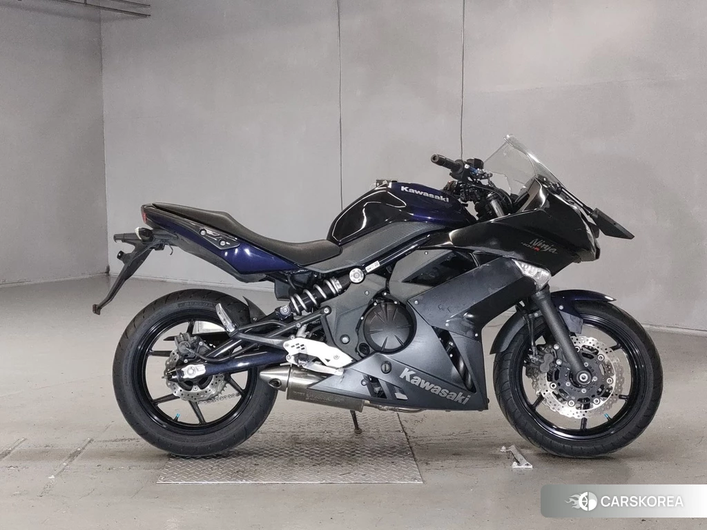 Проданный Kawasaki NINJA 400R 2012 из Японии, фото 2