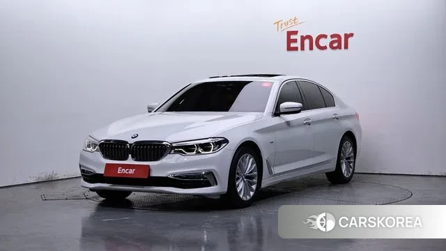 BMW 5 Series (G30) 2018 Белый из Кореи