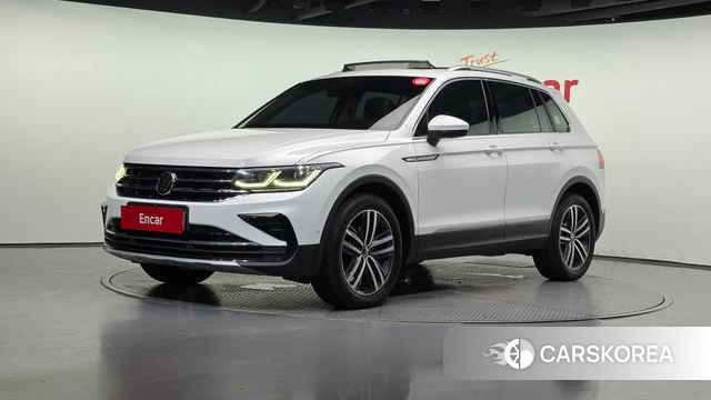 Volkswagen Tiguan second Generation 2021 Белый из Кореи