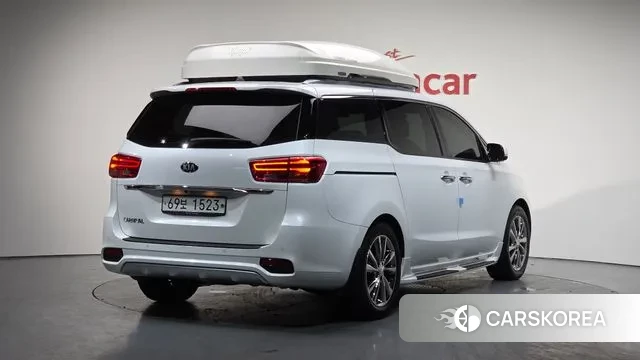Kia The New Carnival 2019 Белый из Кореи