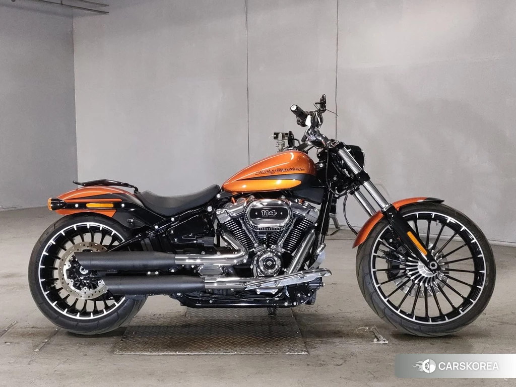 Проданный Harley-Davidson Softail Breakout FXBRS1868 2019 из Японии