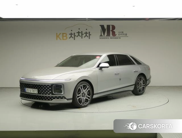 Hyundai Grandeur (GN7) 2023 Серебристо-серый из Кореи