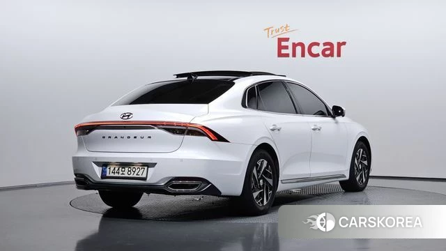 Hyundai The New Grandeur IG Hybrid 2021 Белый из Кореи